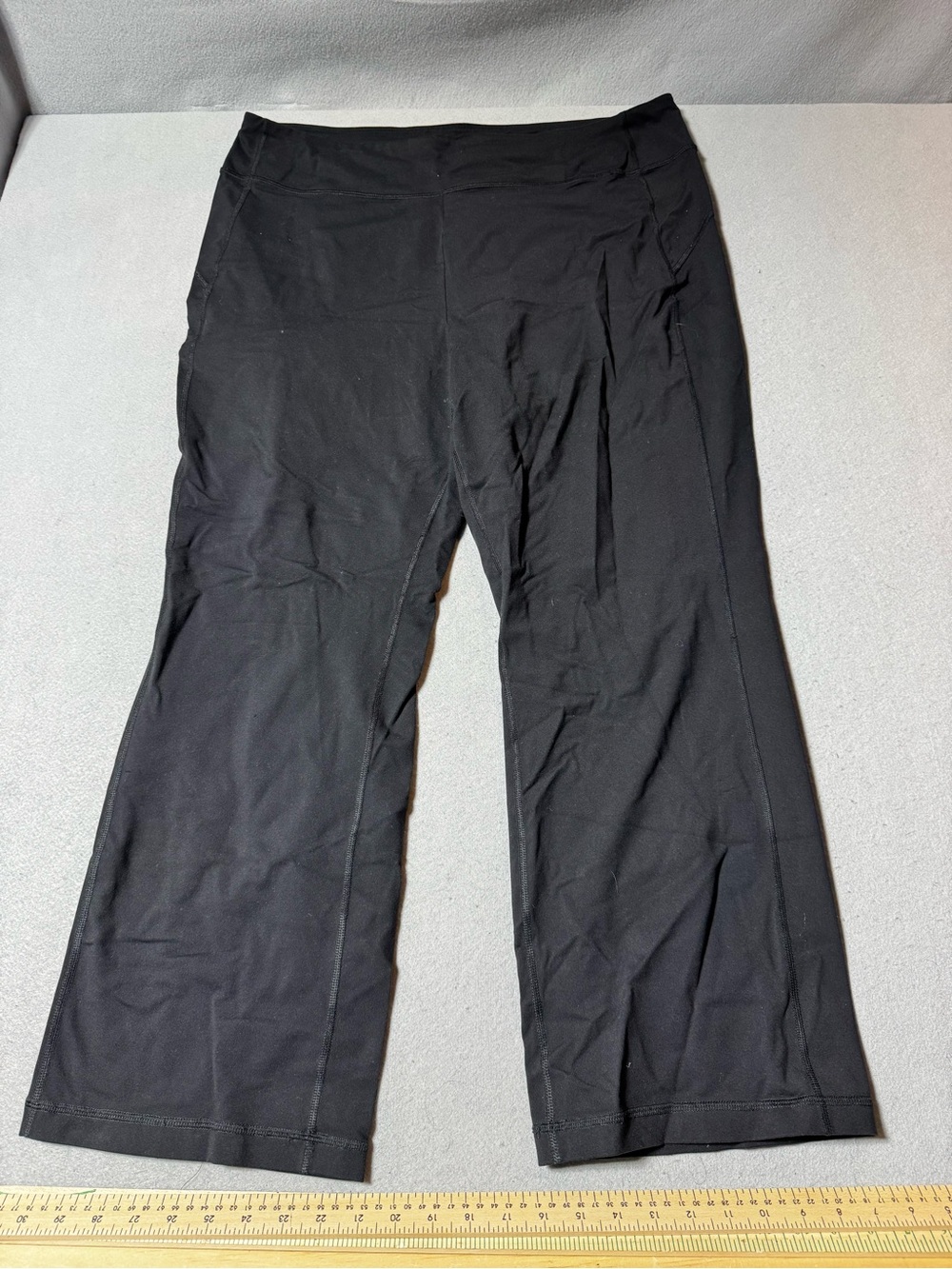 NWOT Duluth Trading Co Black Stretch Wide-Leg Joggers